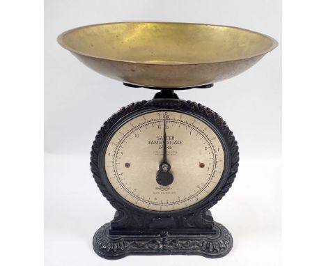 A Salter Family Scale No. 45, 31.5cm tall including bowl 