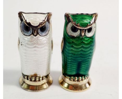A Norwegian David Andersen silver and enamel owl form salt and pepper in green and white, 5.5cm tall 