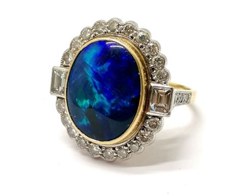 18ct hallmarked gold cluster ring set with black opal &amp; diamonds (2 baguettes, 20 brilliant cut + 8 brilliant cut stones 