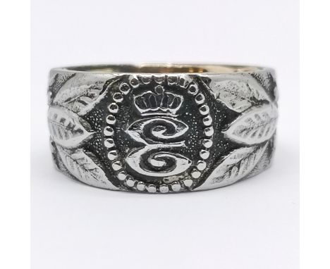 Antique 1915 Austro-Hungarian Royal Army officers steel ring with gold lining - size O½ &amp; 7.6g total weight