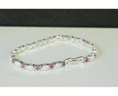 Silver and opal bracelet 