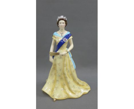 Royal Worcester HM Queen Elizabeth diamond Jubilee limited edition figure, No. 486/2500, 24cm 