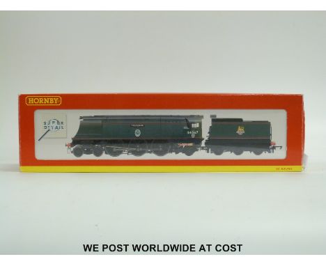 Hornby 00 gauge BR 4-6-2 Battle of Britain Class locomotive 'Tangmere' R.2221, in original box. 