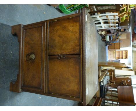 A Georgian mahogany bedside cabinet with cabinet and drawer below, raised on bracket feet (W65 x D43 x H76cm) 