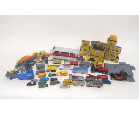 Ca. 50 Teile. U.a. 13 x Matchbox Series Fahrzeuge, L. ca. 6 cm,  jeweils im Orig.karton. 2 x Models of Yesteryear Lesney, L. 