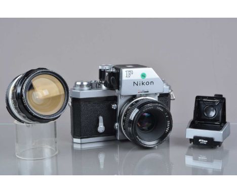 A Nikon F Photomic FTN SLR Camera, chrome, serial no 6864326, shutter fast on slower speeds, meter responsive, self-timer wor