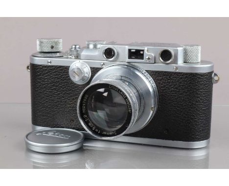 A Leitz Wetzlar Leica III Camera,  serial no 234569, 1936/37, shutter working, rangefinder working, body G, light wear, some 