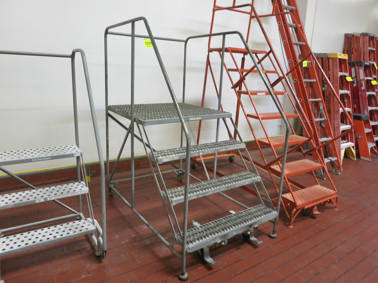 Warehouse ladder/platform, 3 step