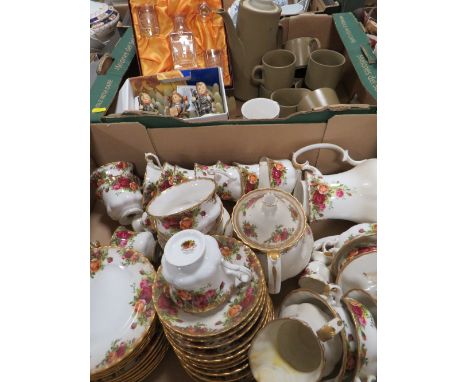A TRAY OF ROYAL ALBERT OLD COUNTRY ROSES TOGETHER WITH A TRAY OF SUNDRIES TO INCLUDE HUMMEL FIGURES