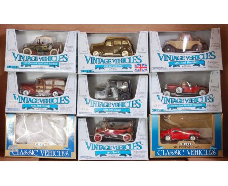 27 various boxed modern release diecast vehicles to include Dinky by Matchbox, Rex Toys, Brumm Oro, and ERTL examples to incl