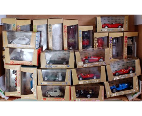 30 various boxed 1/43 scale Brumm Oro and Brumm Revival diecast vehicles, examples to include a Ferrari 126 C4 F1 car, an Aut