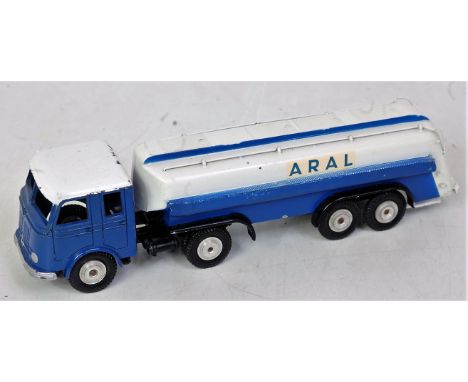 A Marklin No.8032 Mercedes Aral articulated petrol tanker, comprising blue and white body with chrome hubs and black wheels, 