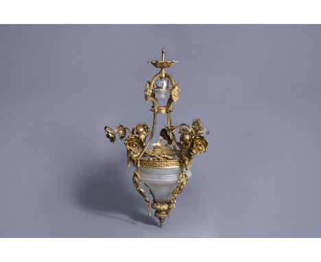 A gilt bronze chandelier with putti and floral design, 19th/20th C. -- Description: H 80 - L 60 cm