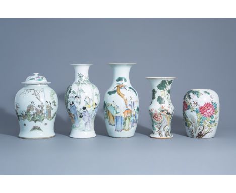 Five Chinese famille rose and qianjiang cai vases with different designs, 19th/20th C. -- Description: H 44 - 28,8 cm (the ta