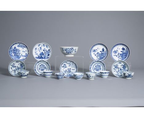 A varied collection of Chinese blue and white cups and saucers, Kangxi/Qianlong -- Description: Dia.: 14,4 - 11,7 cm (the lar