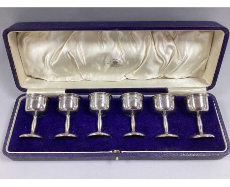 A Set of Six Hallmarked Silver Liqueur Goblets, Mappin &amp; Webb, Birmingham 1926, approximately 6cm high (190grams), in ori