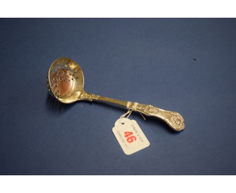 A Victorian silver King's pattern sugar sifting spoon, by Samuel Hayne & Dudley Cater, London 1842, 15.5cm, 70g.