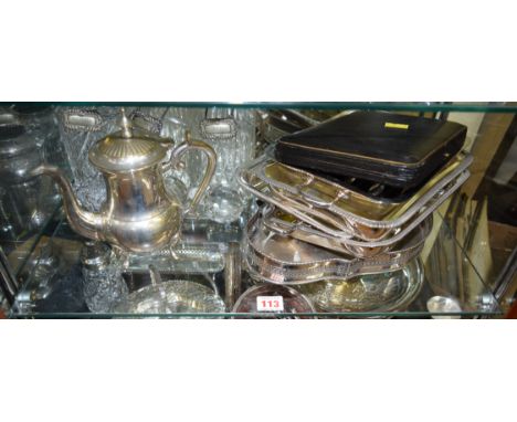 A cased set of EPNS teaspoons and matching tongs, and other silver plated items.