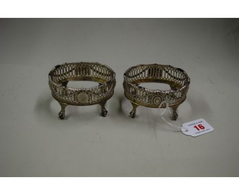 A George III silver salt, by Robert Hennell I, London 1773, 9cm; and a similar Victorian example, 213g.   Condition Report:  