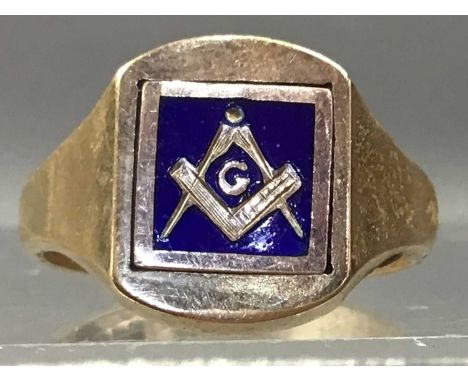 NINE CARAT GOLD MASONIC SIGNET RING,along with a nine carat gold Masonic pendant on chain