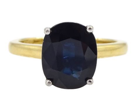 18ct gold single stone oval cut sapphire ring, hallmarked, sapphire approx 3.30 caratCondition Report:Approx 4.15gm, size M, 