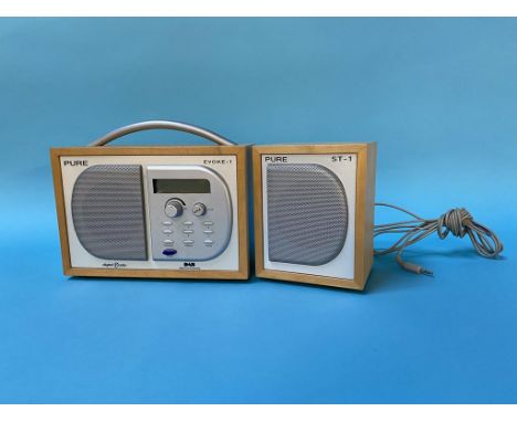 A Roberts Evoke-1 radio and speaker