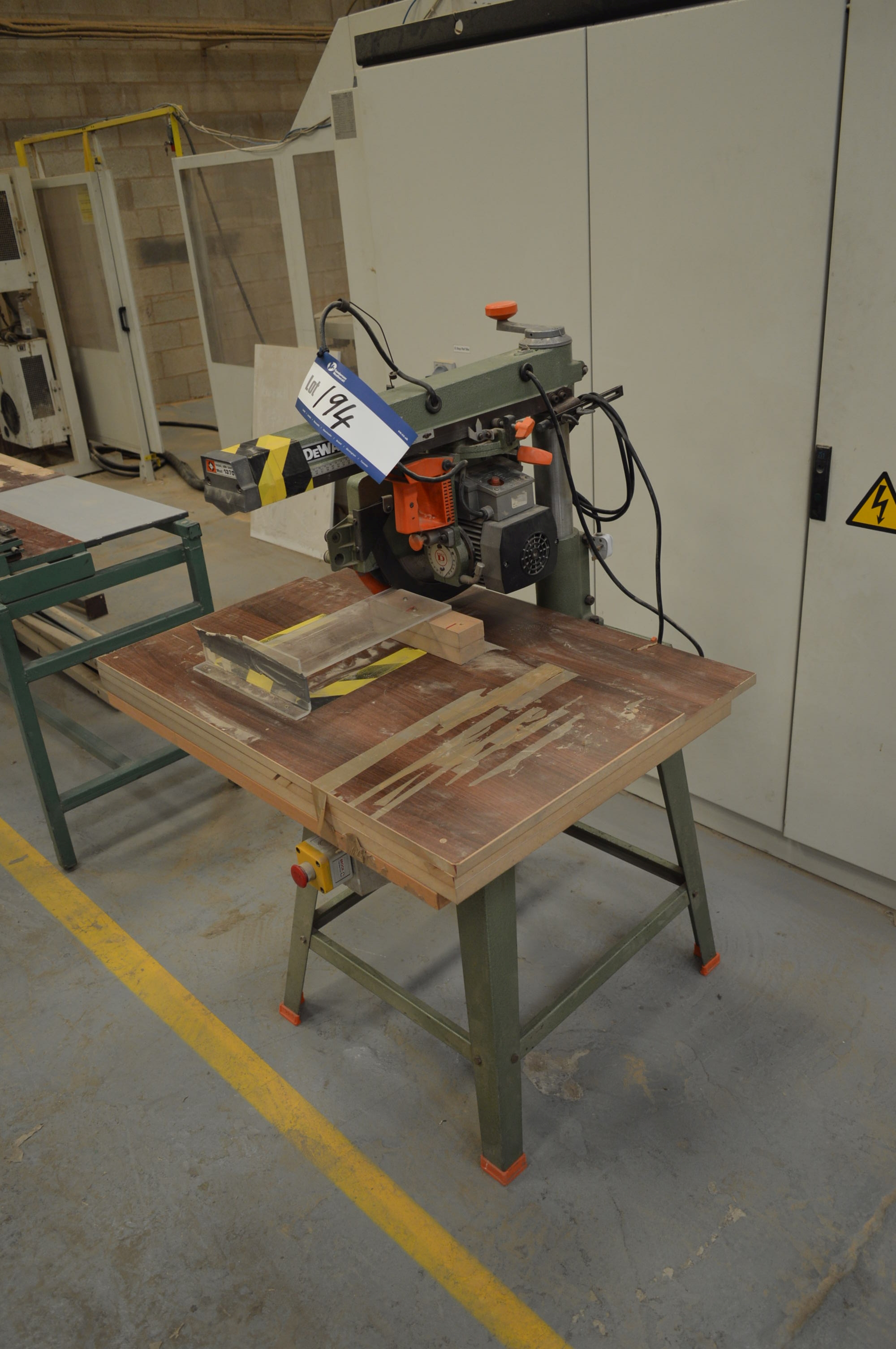 Dewalt 1370 Radial Arm Saw 240v Unit 9 7237