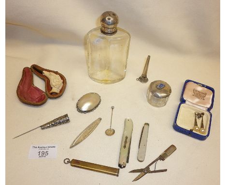 Pocket knives, silver posy holder, brooches, other silver, antique earrings in case, figural Meerschaum owl pipe in case etc