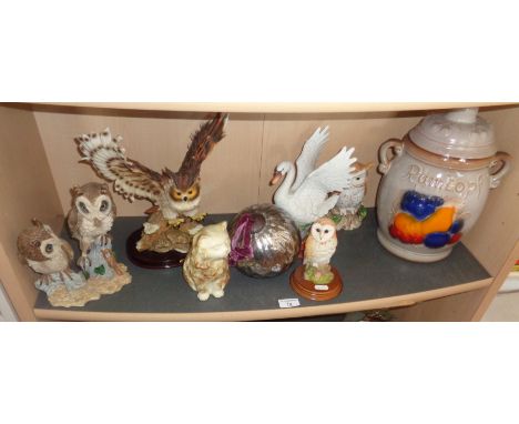 Assorted resin owl figures and other items, inc. light shades