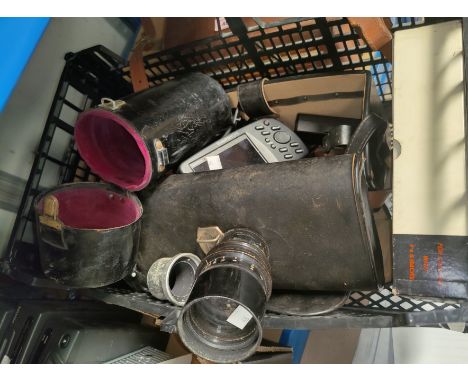 A lens by Ross, London; an Omnica leather camera bag; a Polaroid film holder; 2 "Street Pilot" GPS sets; etc. 