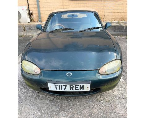 A MAZDA MX-5-SE 2 door sports coupe motor car, green coachwork, cream hood, first registered 13/8/1999, 1840cc petrol engine,