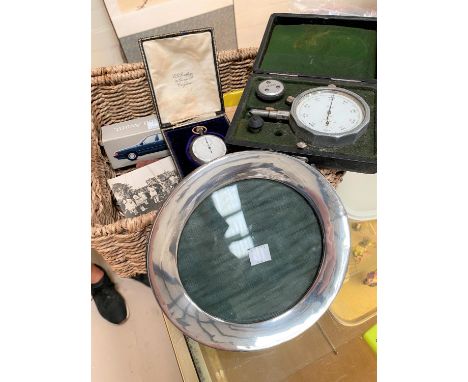 A hallmarked silver circular photo frame, Birmingham 1911, diameter 18 cm; 3 pocket watches (a.f.); 2 propelling pencils; cro