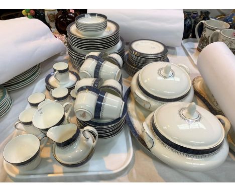 An extensive dinner and tea service by Royal Doulton "Sherbrooke" H5009, 101 pieces approx 