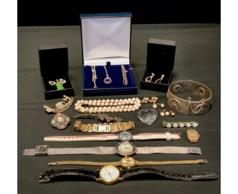 Watches &amp; Jewellery - a blue john silver oval pendant necklace;  silver earrings,  yellow metal mounted cultured pearl ea