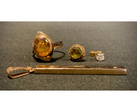 A citrine dress ring, navette crest surround, 9ct gold shank, size L, 3.2g gross;  yellow metal bar ingot pendant, stamped 41