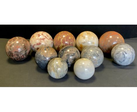 Geological interest - a collection of impressive Specimen-stone spheres, marble, fossil-stone, etc, various sizes, from appro