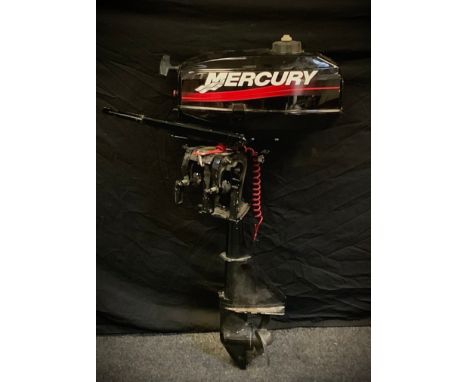 A Mercury 2.5M model, 2.5hp, 2-stroke outboard petrol engine. 