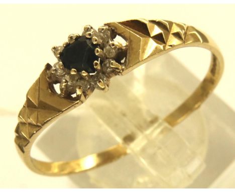 9ct gold heart shaped diamond and sapphire ring, size Z, 1.9g. P&amp;P Group 1 (£14+VAT for the first lot and £1+VAT for subs