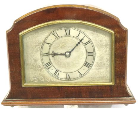 Camerer Cuss &amp; Co London, silvered face mahogany cased mantel clock, H: 16 cm, working at lotting. P&amp;P Group 3 (£25+V