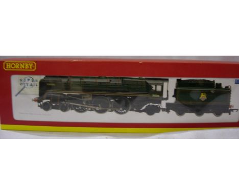 Hornby R2484 Britannia Class 70036, Boadicea, Green Early Crest. Near mint condition, box with storage wear. P&amp;P Group 1 