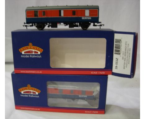 Two Bachmann 39-5532 MK1 CCT British Rail Research RTC, Invicta Model Rail exclusive. Very good - near mint condition, boxed.
