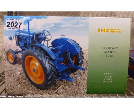 Universal Hobbies 1/16 scale Fordson Major E27N, tractor, in excellent condition, boxed. P&amp;P Group 1 (£14+VAT for the fir