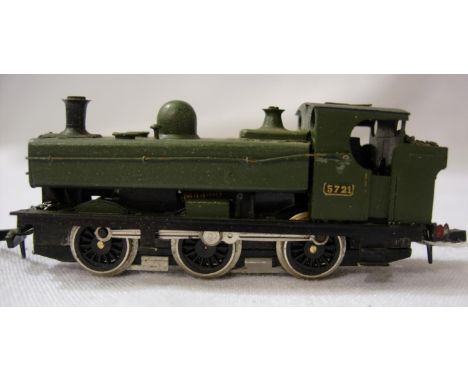 N gauge Farish Pannier Tank, Green 5721. Fair condition, unboxed. P&amp;P Group 1 (£14+VAT for the first lot and £1+VAT for s