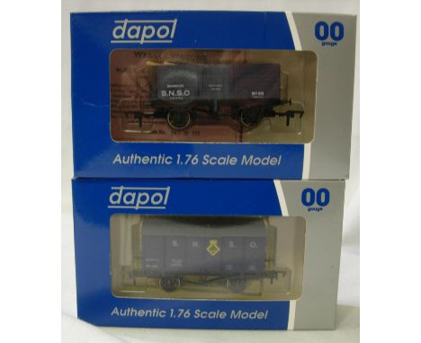 Two Dapol/Wessex wagons, limited edition wagons, SNSO Davenport. Near mint condition, boxes with storage wear. P&amp;P Group 