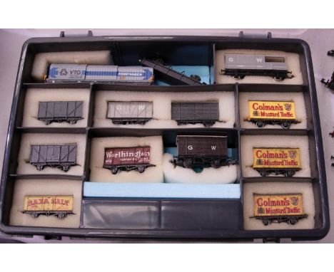 N gauge selection of thirteen wagons, mostly in very good condition, in storage box. P&amp;P Group 1 (£14+VAT for the first l