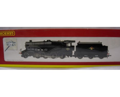 Hornby R2462 Class 8F, Black Late Crest, 48151. Near mint condition, box with storage wear. P&amp;P Group 1 (£14+VAT for the 