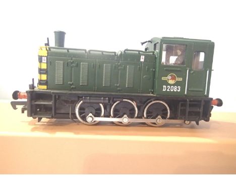 Bachmann Class 03 Diesel D2083, Green, Late Crest, wasp stripes, in excellent condition, in storage box. P&amp;P Group 1 (£14