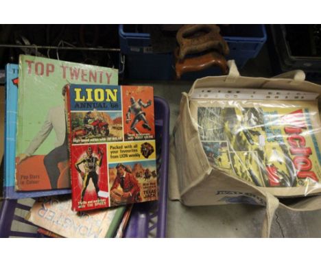 Collection of vintage Children's comics and Annuals to include Victor
