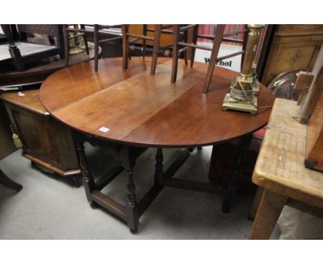 Oak Circular Gate-leg Table