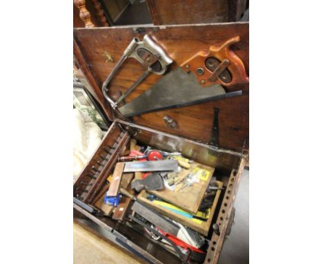 Large tool box containing various tools to include Tyzac & Turner saw, good quality small axe etc, some vintage